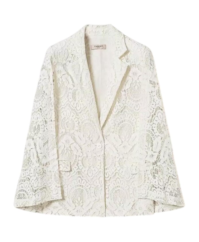 blazer-en-dentelle-procida-avec-design-cape