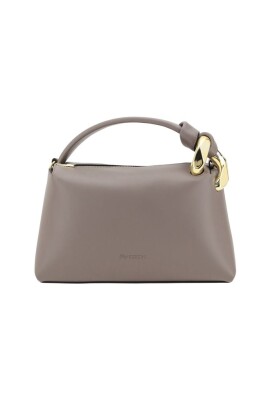 elegant-laederhandtaske-med-guldkaede