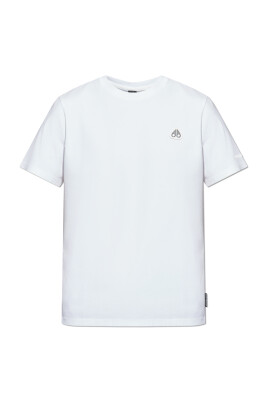 t-shirt-avec-une-application-en-forme-de-logo