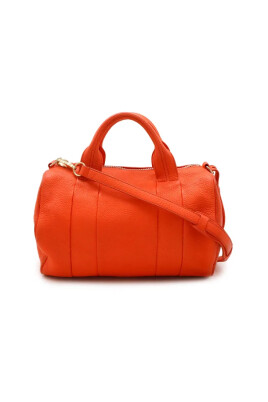 pre-owned-cuir-sacs-main