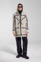 impermeable-impermeable-avec-des-rayures-reflechissantes