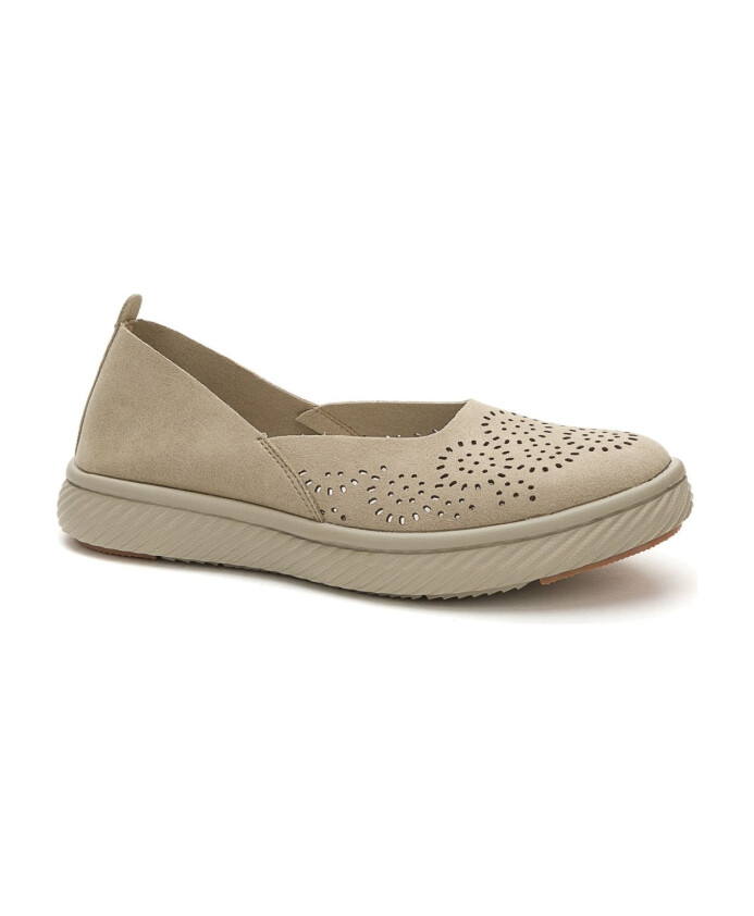 beige-closed-ballerinas-for-women