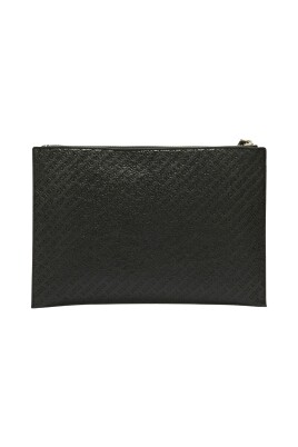 minimalist-embossed-texture-clutch-zip-closure
