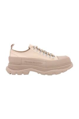 canvas-sneakers-tread-slick