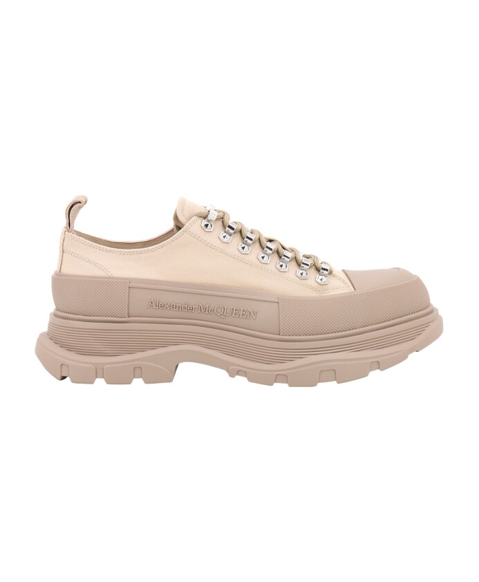 canvas-sneakers-tread-slick