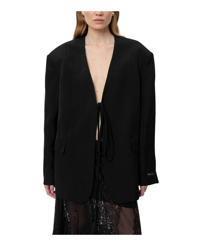 blazer-indiana-noir-structure-audacieuse