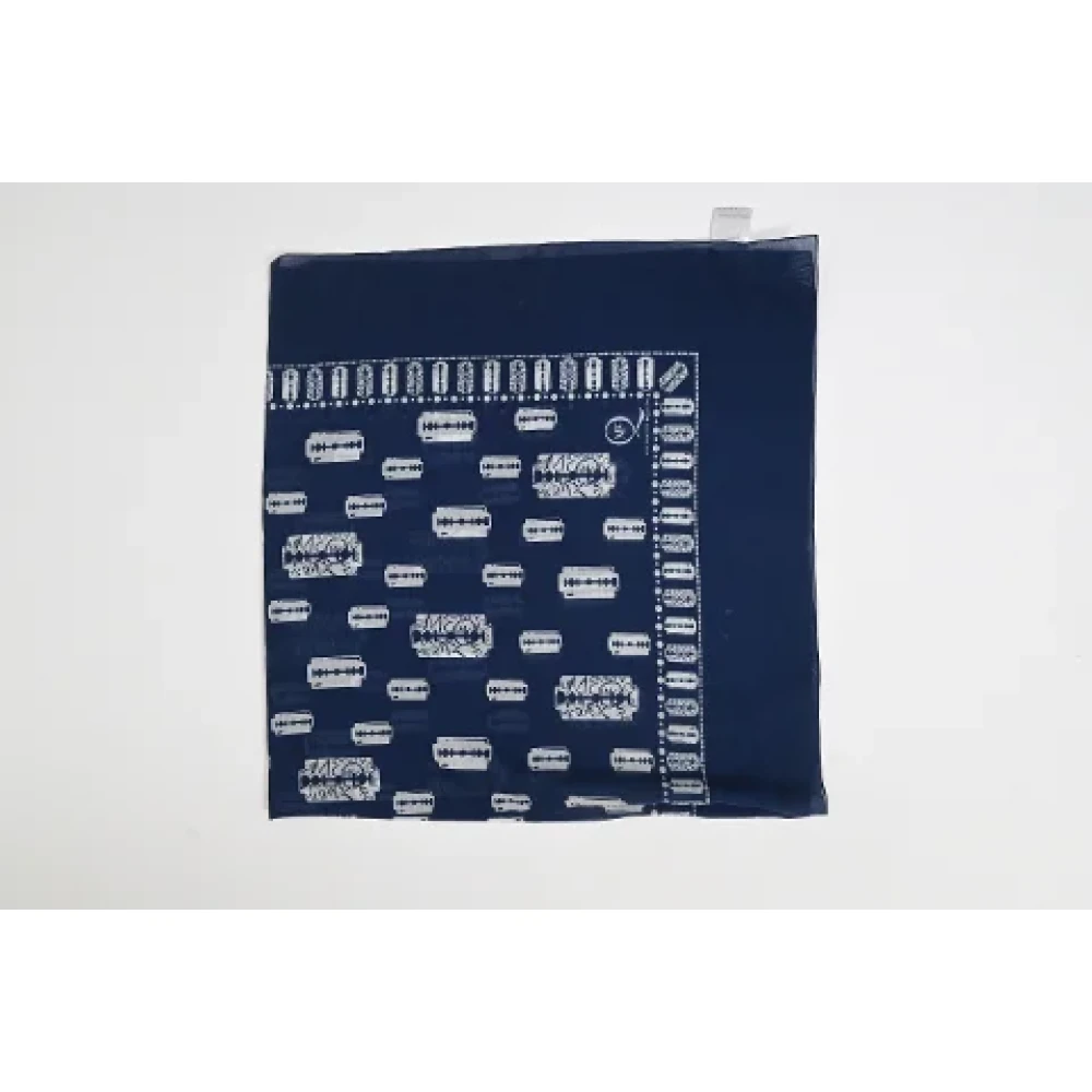 Alexander McQueen Pre-owned Cotton scarves Blue Dames
