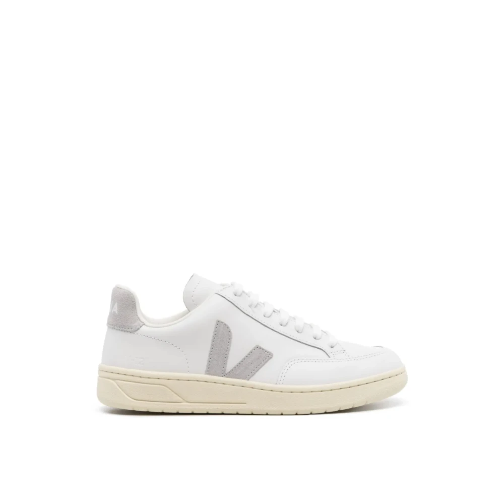 Veja - Shoes > Sneakers - White - Veja - Modalova