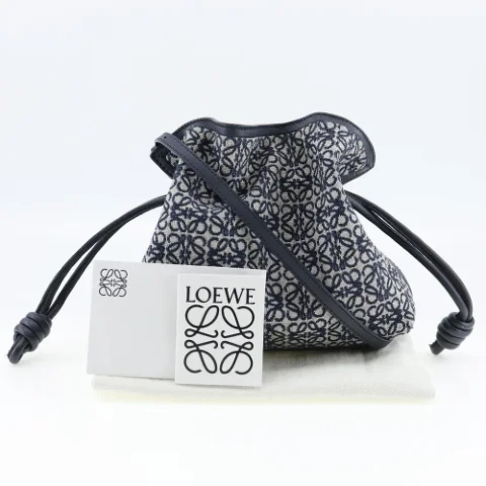 Loewe Pre-owned Canvas shoulder-bags Gray Dames
