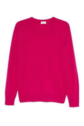 crew-neck-sweater