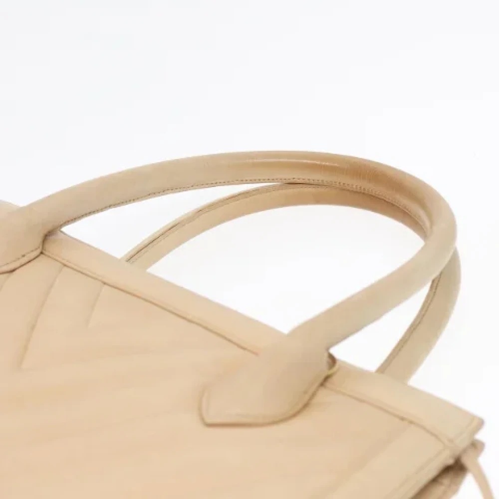 Chanel Vintage Pre-owned Leather handbags Beige Dames