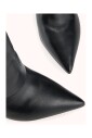 bottine-en-cuir-noir-a-bout-pointu