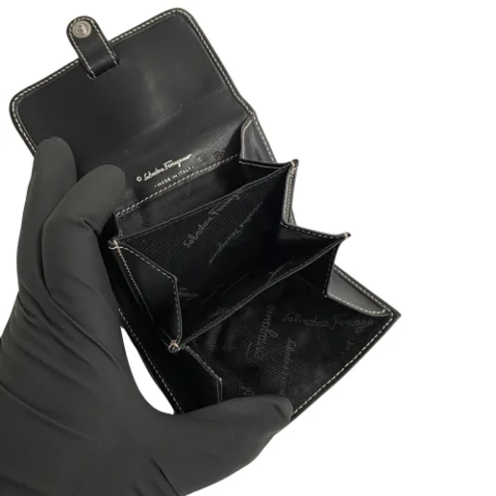 Salvatore Ferragamo Pre-owned Leather wallets Black Dames