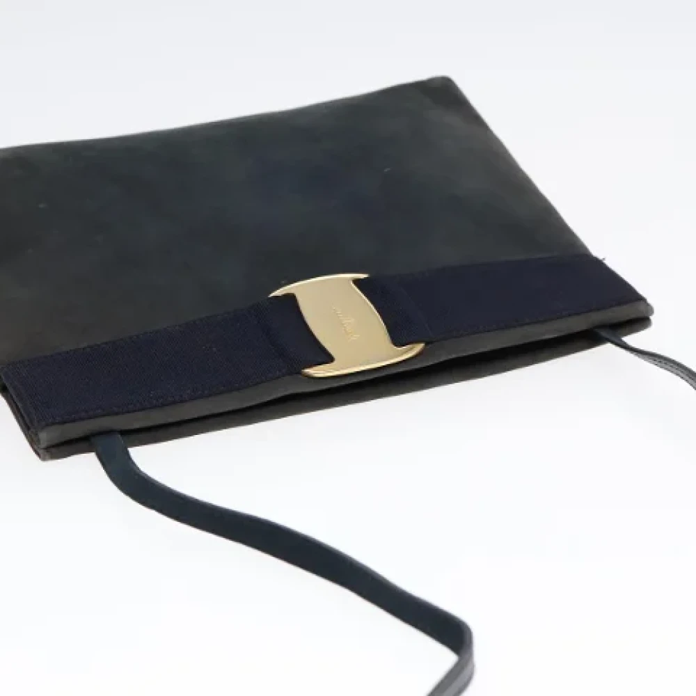 Salvatore Ferragamo Pre-owned Suede shoulder-bags Blue Dames