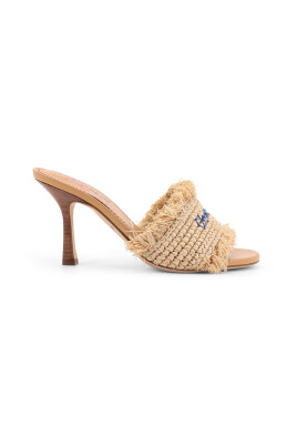 beige-sandals-for-women