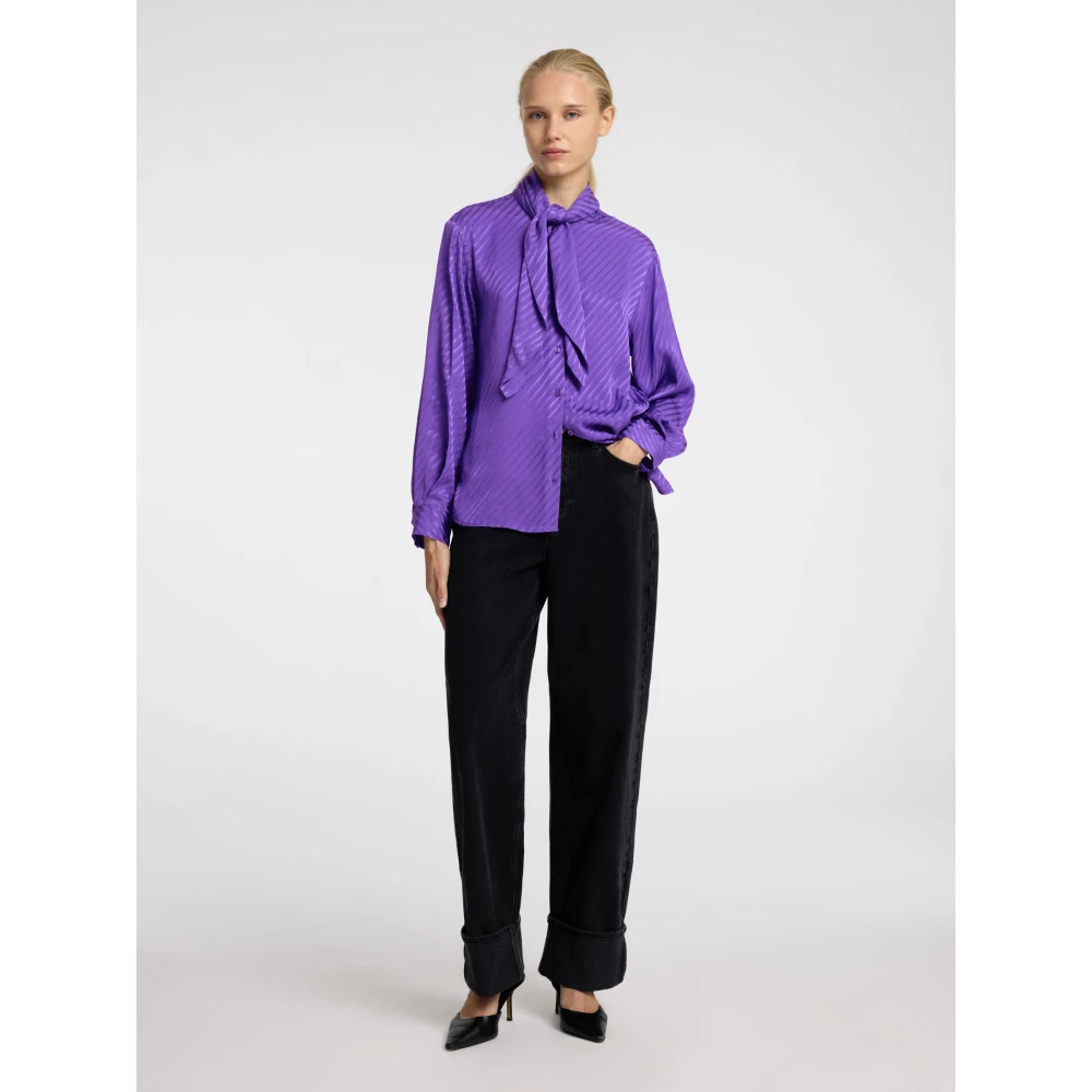 Selected Femme Glanzende Stoffen Overhemd met Strik Purple Dames