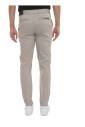 chino-texture-avec-detail-logo