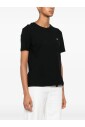 stylish-black-tee-for-casual-look