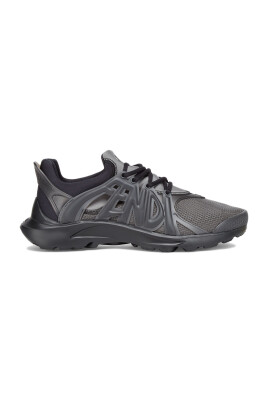 tag-sneakers