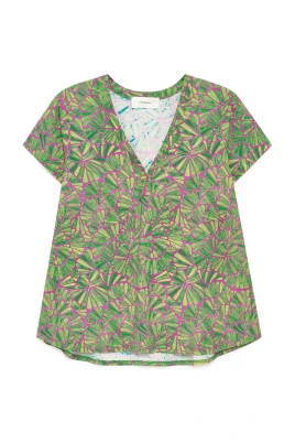 Shell T-shirt