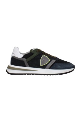 sneakers-decontractees-en-cuir-suede-bleu-avec-logos