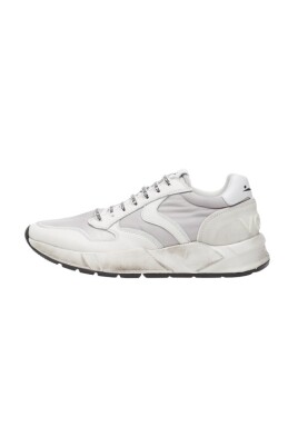 white-sneakers-with-suede-top