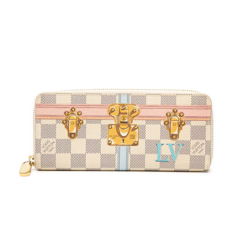 Louis Vuitton Vintage Women's White Pre-Owned Stylish Zip Around Wallet