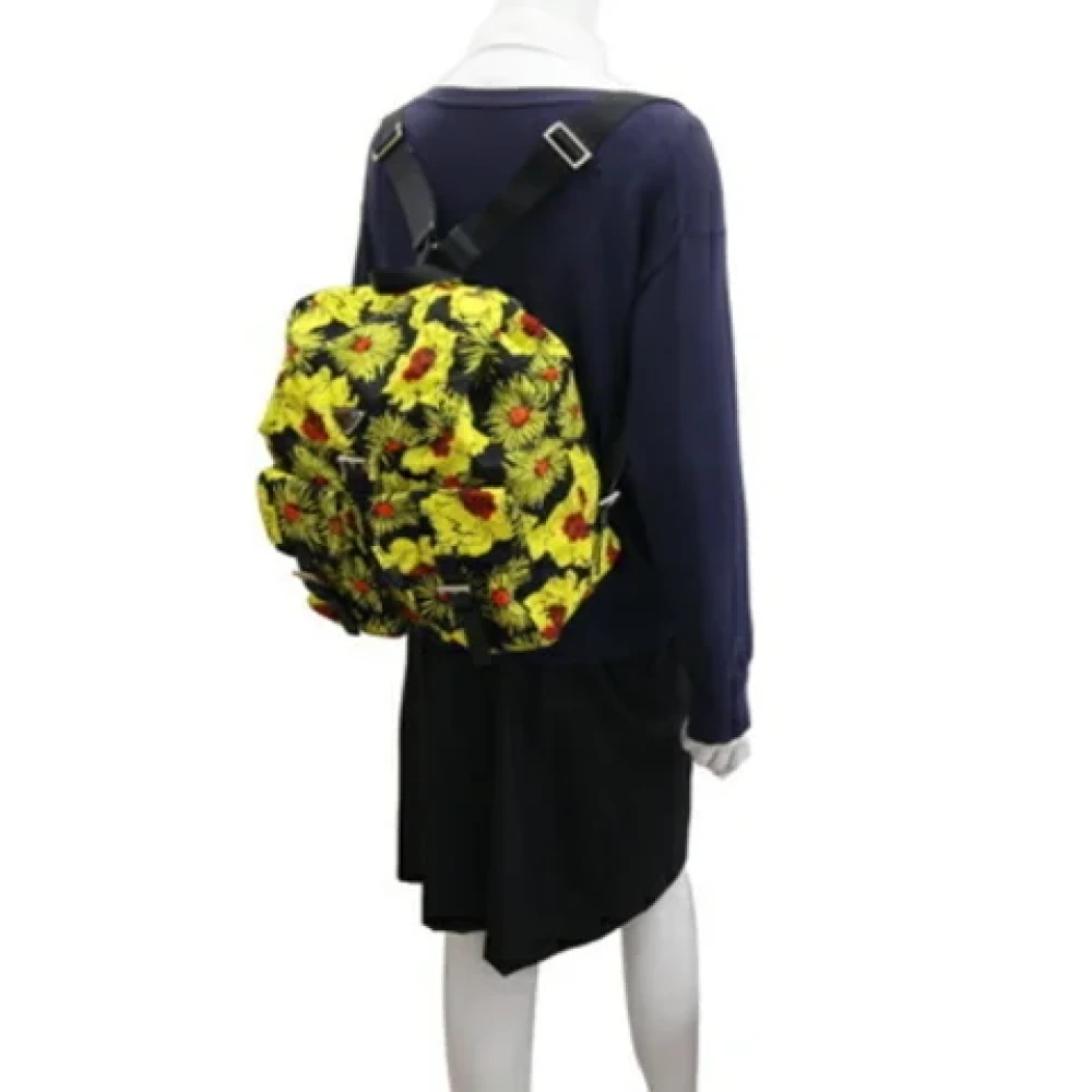 Prada Vintage Pre-owned Leather backpacks Yellow Dames