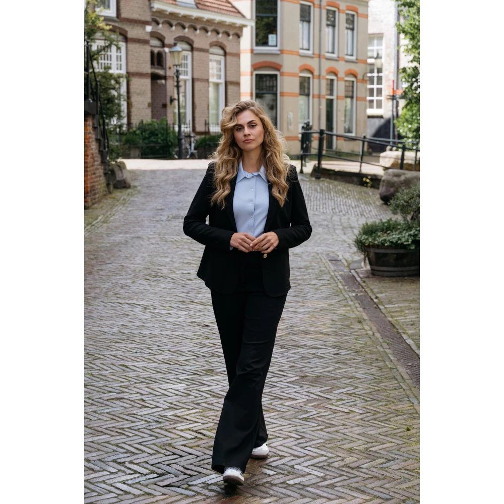 &Co Woman Zwarte Straight Broek met Details Black Dames