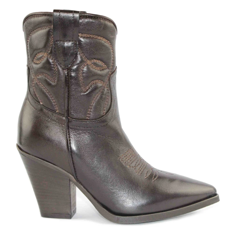 Shoes > Boots > Cowboy Boots - - Zoe - Modalova