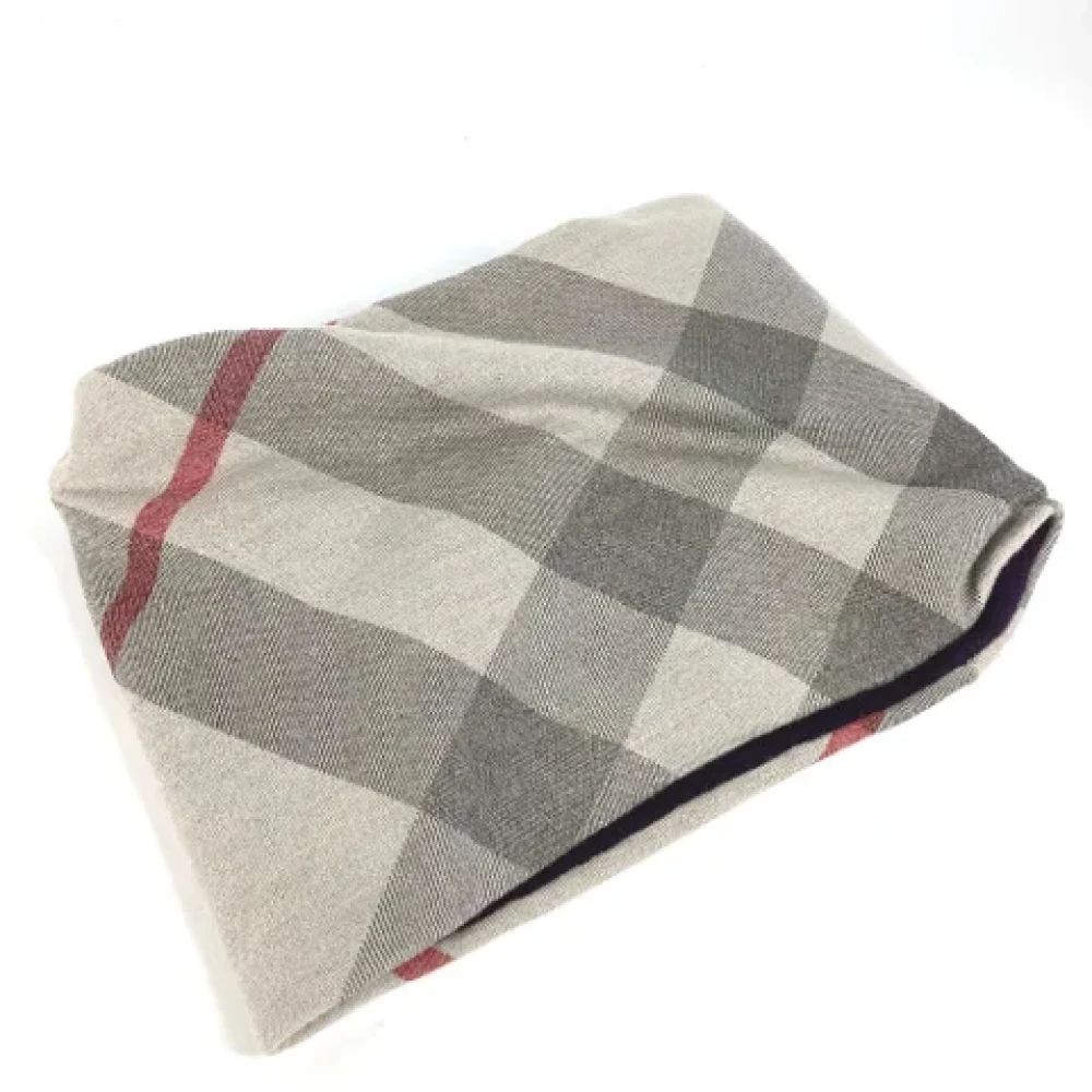 Burberry Vintage Pre-owned Wool scarves Multicolor Dames