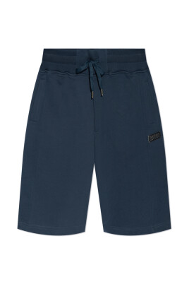 shorts-with-logo-applique
