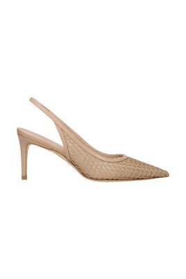 beige-leather-pointy-toe-sandals