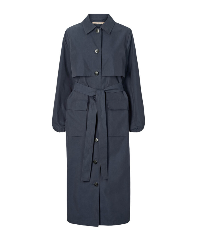 elegant-festival-style-navy-coat