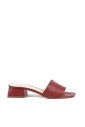 mules-en-cuir-rouge