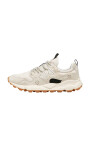 beige-sneakers-met-suede-inzetstukken
