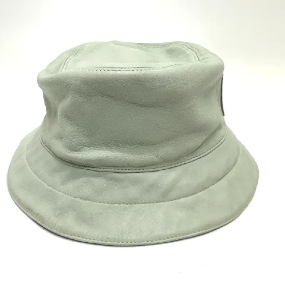 Louis Vuitton Vintage Pre-owned Leather hats Gray Dames