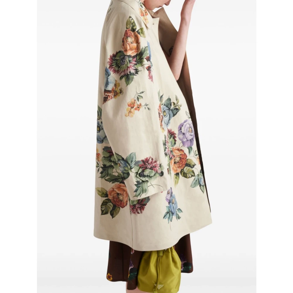 Prada Beige Bloemenjas & Jas Beige Dames
