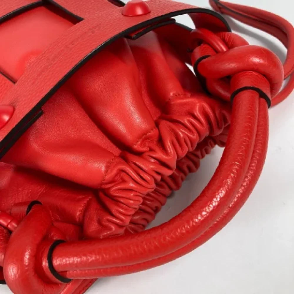 Salvatore Ferragamo Pre-owned Leather shoulder-bags Red Dames