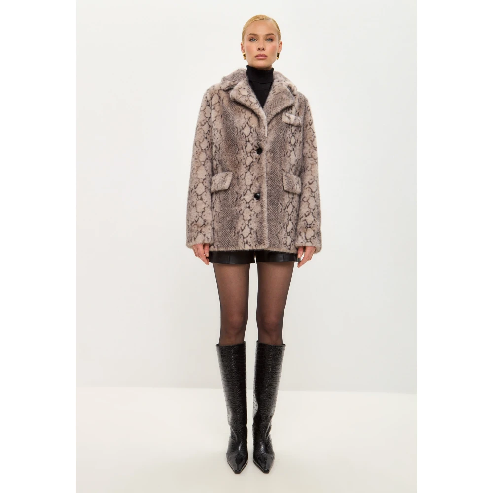Cesare Gaspari Faux Fur & Shearling Jackets Beige Dames