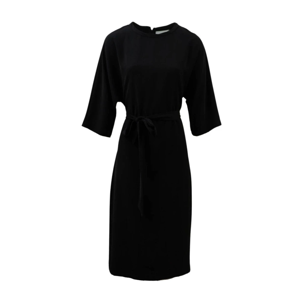 Brand Unique Svart Rundhalsad Midiklänning