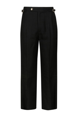 black-trousers-with-central-pleats