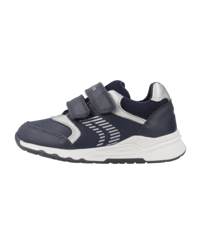 sneakers-jeunesse-en-style-pyrip