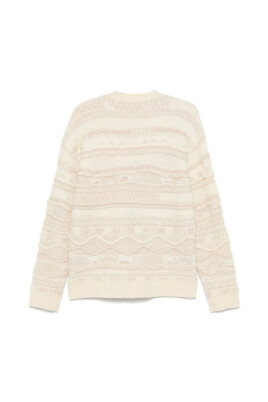 stylish-sweaters-for-every-occasion