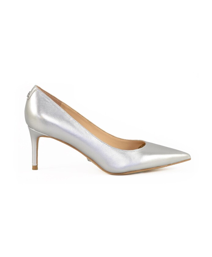 leather-decollete-heels-with-rubber-sole