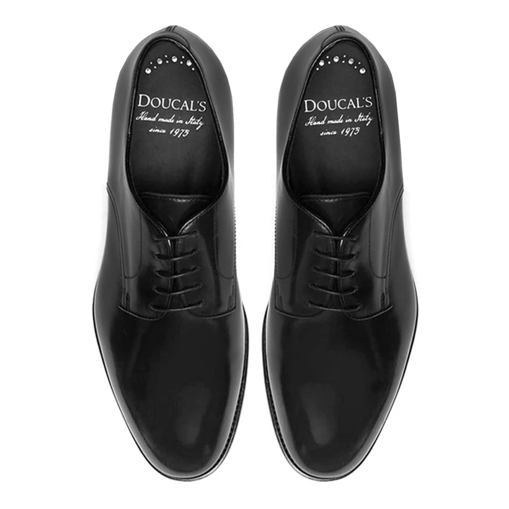 Doucal's Zwarte Schoenen met Veters Elegante Stijl
