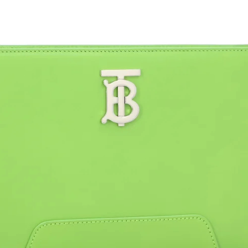 Burberry Leather shoulder-bags Green Dames