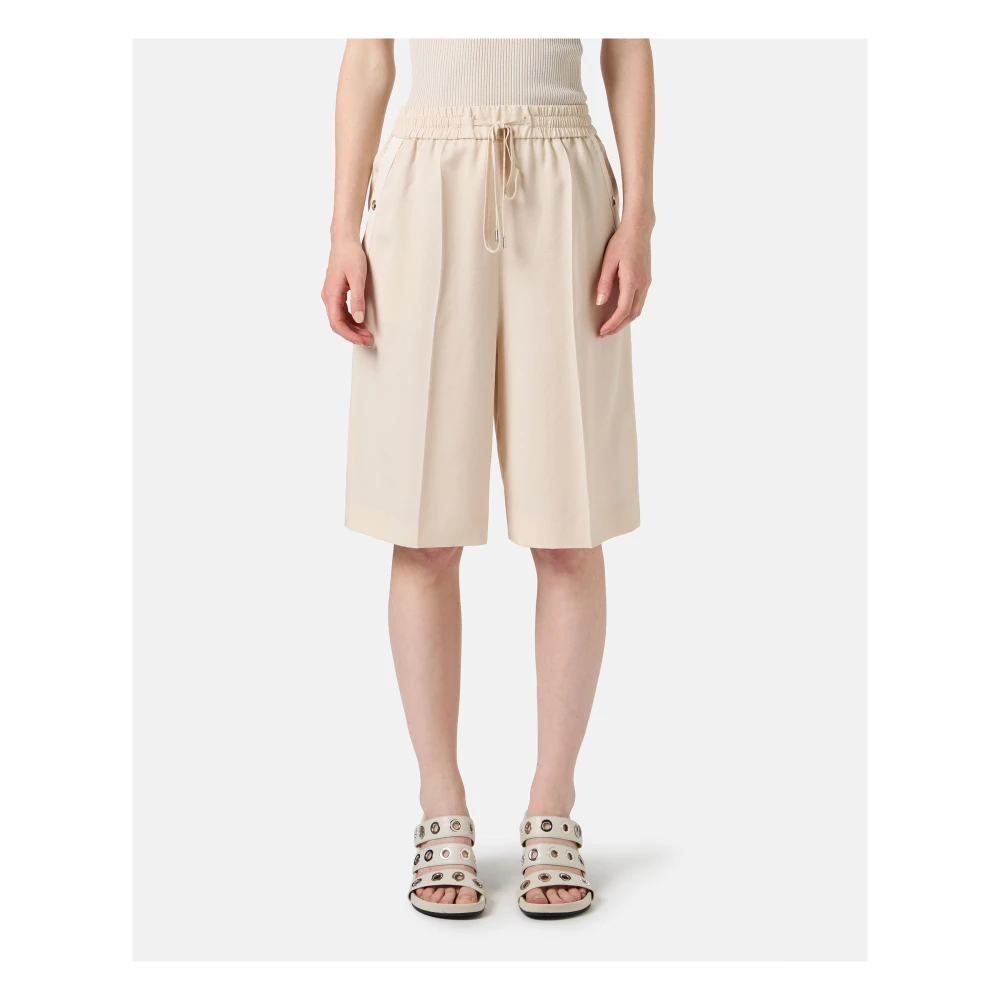 Iceberg Poederkleurige comfort fit Bermuda shorts van vloeiende Tencel-stof Beige Dames
