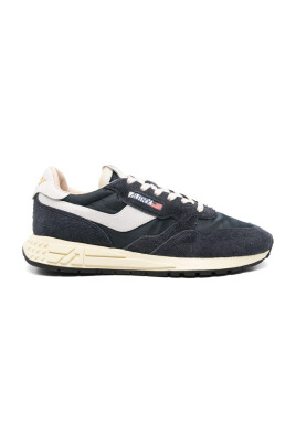 wwlm-sneaker