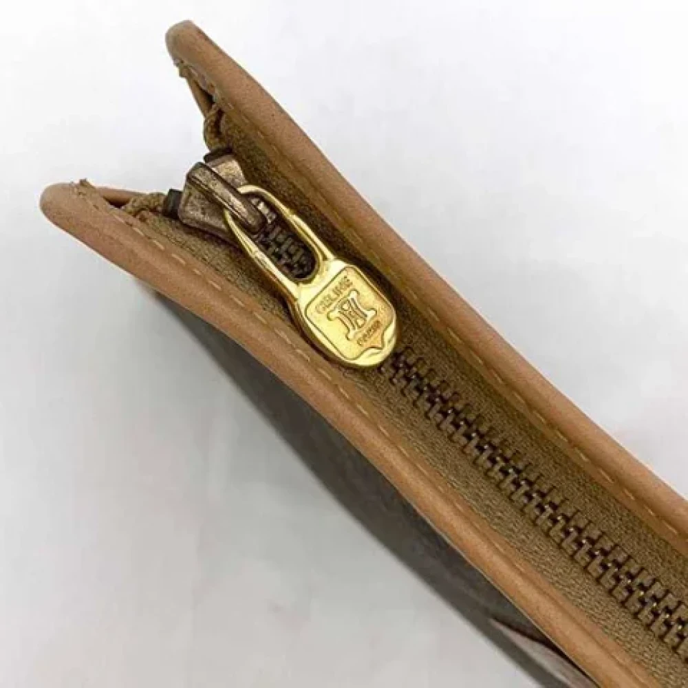 Celine Vintage Pre-owned Canvas clutches Brown Dames